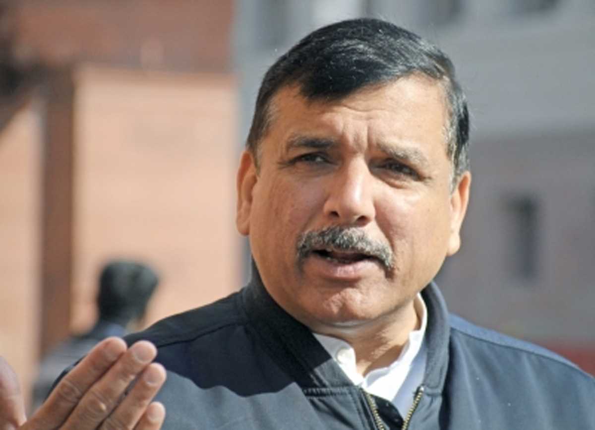 आप ने 2002 के साबरमती आश्रम हमला मामले को लेकर एलजी सक्सेना को हटाने की मांग की